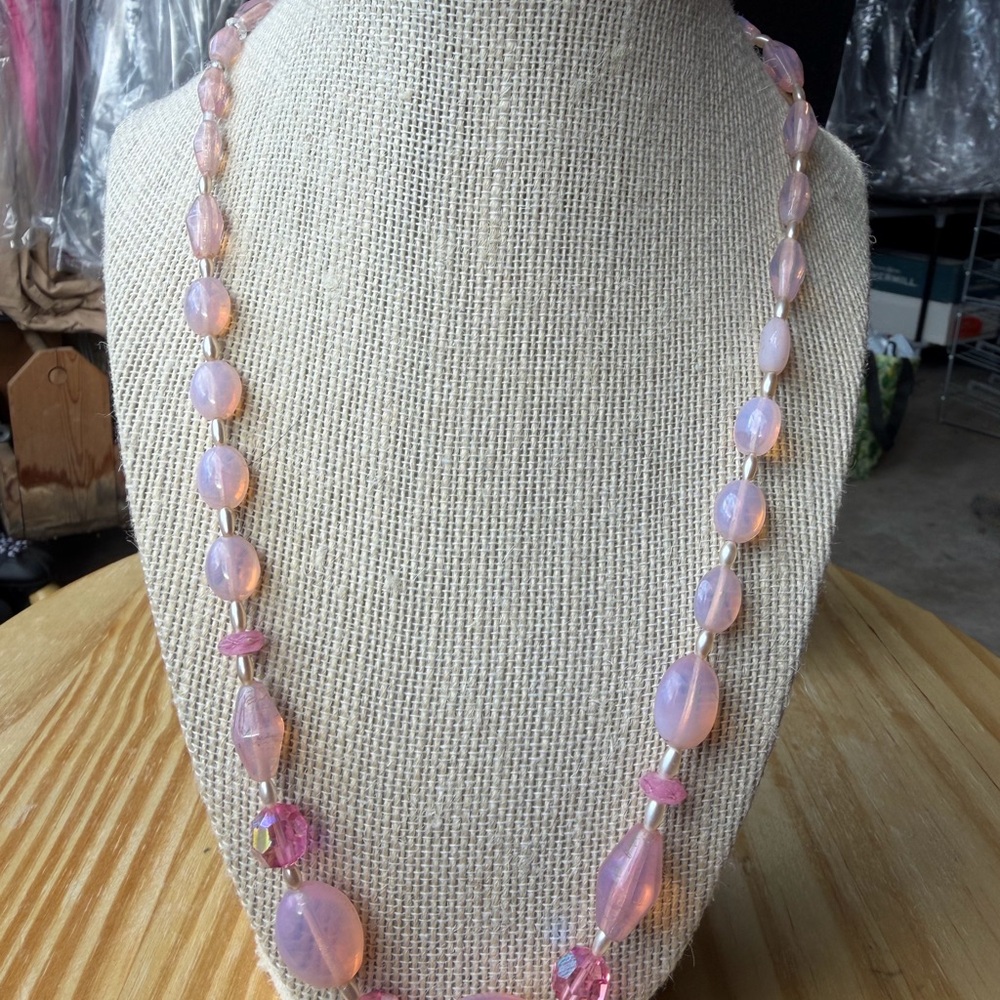 Elegant Pink Beaded Necklace